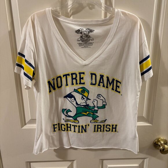 Notre Dame Fighting Irish Women's Distressed Crop V-Neck White T-Shirt ~ Large - Picture 2 of 5